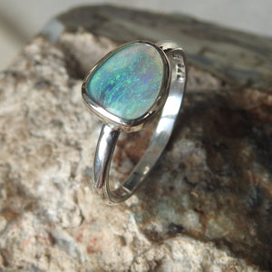 AUSTRALIAN OPAL RING