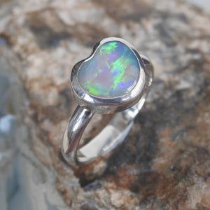 AUSTRALIAN OPAL