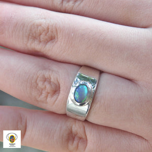 AUSTRALIAN OPAL RING