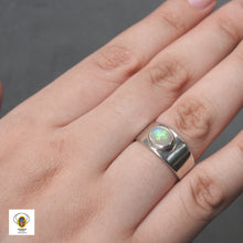 Load image into Gallery viewer, LIGHTNING RIDGE OPAL RING