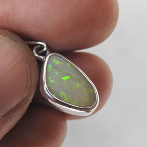 AUSTRALIAN OPAL PENDANT