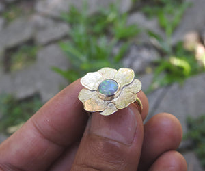 AUSTRALIAN OPAL RING