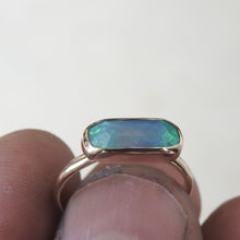 Load image into Gallery viewer, AUSTRALIAN OPAL RING