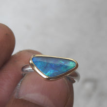 Load image into Gallery viewer, AUSTRALIAN BLACK OPAL RING