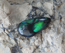 Load image into Gallery viewer, Australian Opal