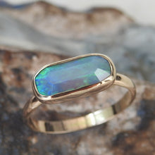 Load image into Gallery viewer, AUSTRALIAN OPAL RING