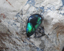 Load image into Gallery viewer, Australian Opal