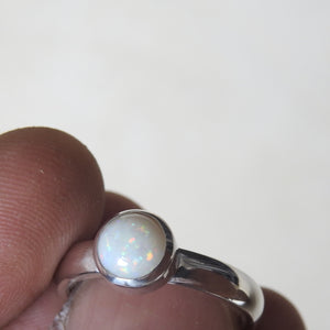 WHITE OPAL RING