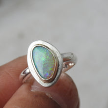 Load image into Gallery viewer, AUSTRALIAN OPAL RING