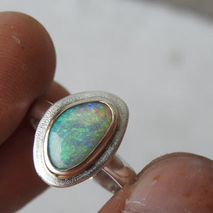 AUSTRALIAN OPAL RING