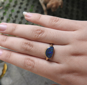 AUSTRALIAN OPAL RING