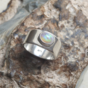 LIGHTNING RIDGE OPAL RING