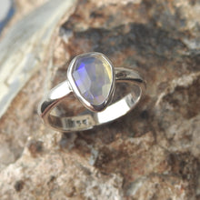 Load image into Gallery viewer, AUSTRALIAN OPAL RING