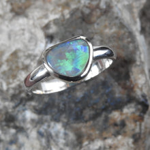 Load image into Gallery viewer, AUSTRALIAN OPAL RING