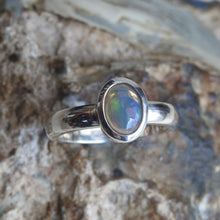 Load image into Gallery viewer, AUSTRALIAN OPAL RING