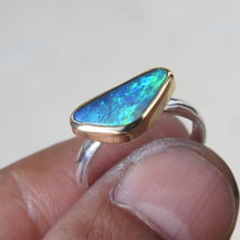 Load image into Gallery viewer, AUSTRALIAN BLACK OPAL RING