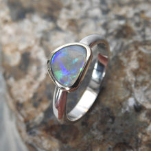 Load image into Gallery viewer, AUSTRALIAN OPAL RING