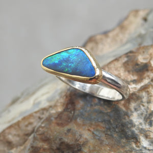 AUSTRALIAN BLACK OPAL RING