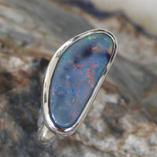 Load image into Gallery viewer, LIGHTNING RIDGE OPAL