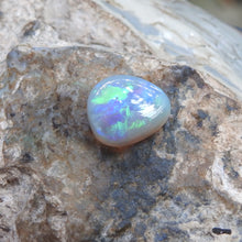 Load image into Gallery viewer, AUSTRALIAN OPAL