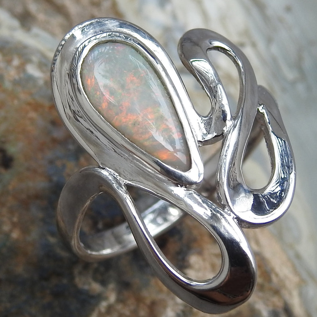 AUSTRALIAN OPAL RING