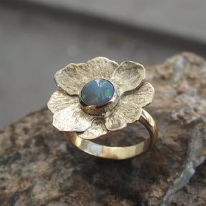 AUSTRALIAN OPAL RING