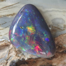 Load image into Gallery viewer, AUSTRALIAN OPAL